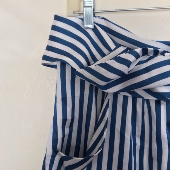 BCBGeneration Blue and White Stripe Shorts Size 8 - Picture 3 of 8